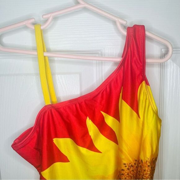GAP Sunflower One Piece Swimsuit Asymmetrical Design Red Yellow Girls L (10) - Picture 4 of 8